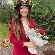 Neolaureata con Diploma di Liceo Classico impartisce lezioni di italiano a studenti delle scuole elementari, medie e aiuto compiti